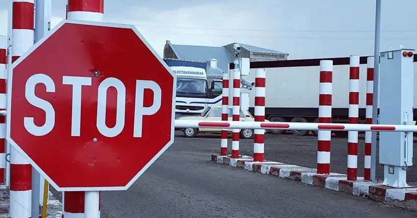 Пограничники пресекли провоз контрабанды на четверть миллиона сомов
