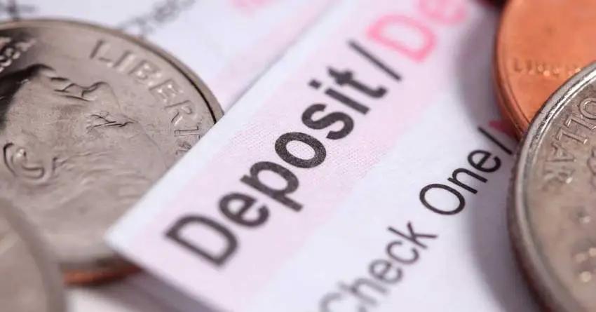 В августе валютные депозиты выросли значительнее сомовых