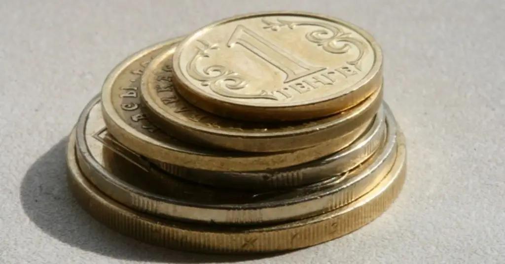 Приток налогов и платежей в Нацфонд Казахстана сократился на 39%