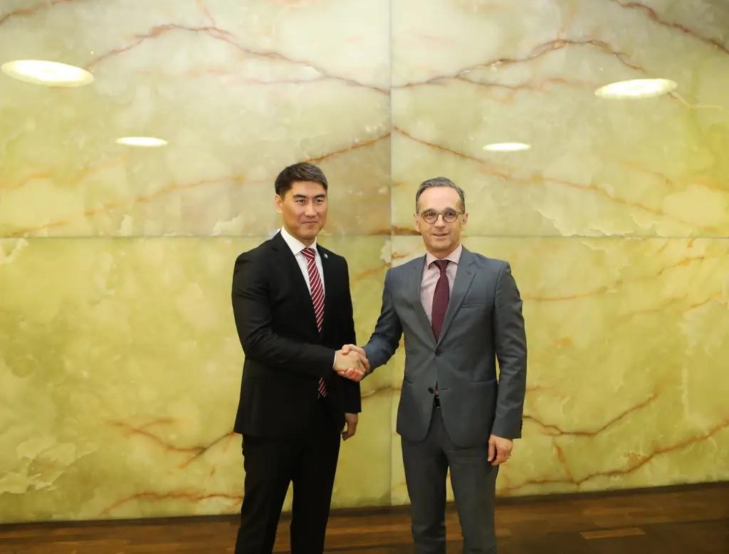 Главы МИД КР и Германии обсудили кыргызско-германское сотрудничество