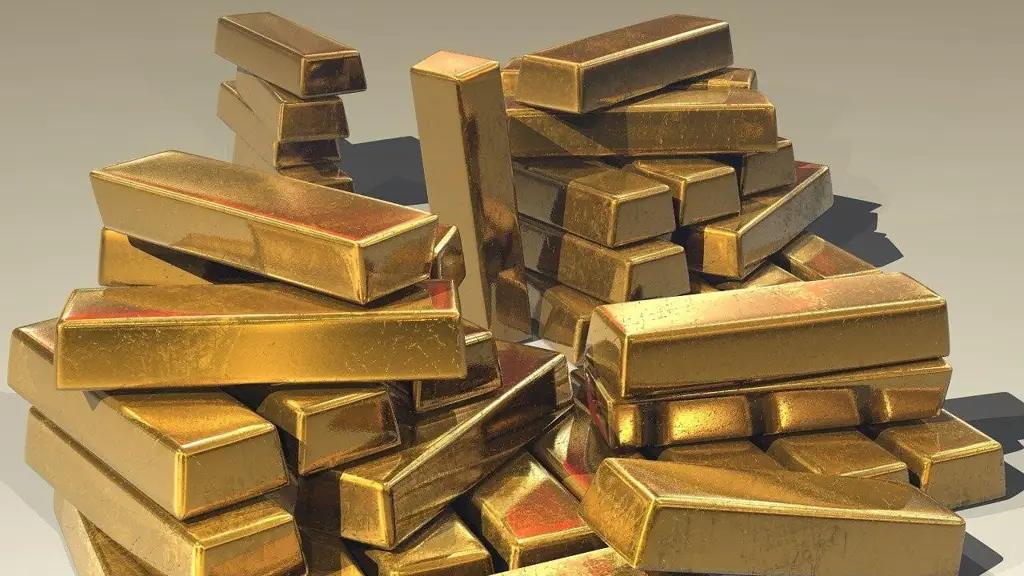 Больше 1 млн сомов из казны потратили на драгметаллы