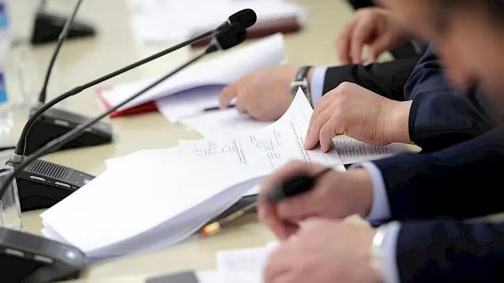 В Кыргызстане расходы на госаппарат составили 41.3% всех трат бюджета