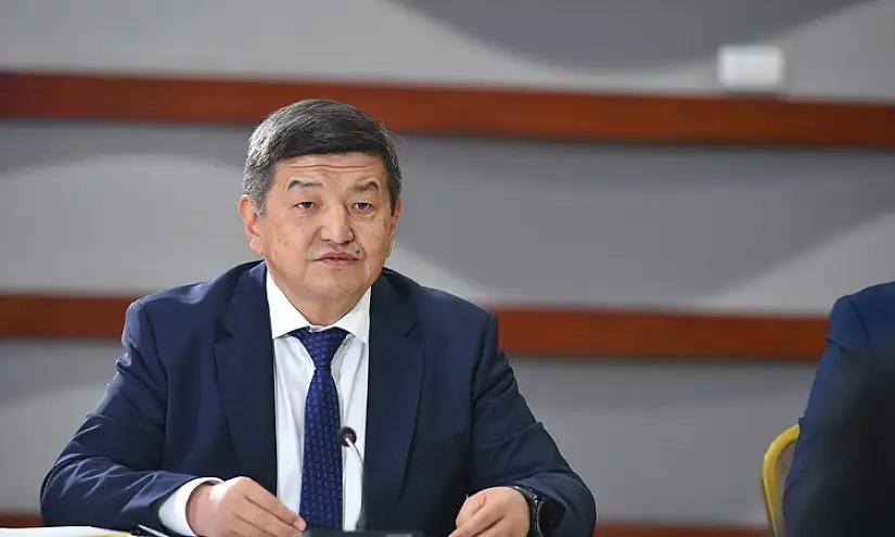 Глава кабмина поручил ГНС снизить суммы переплаченных налогов