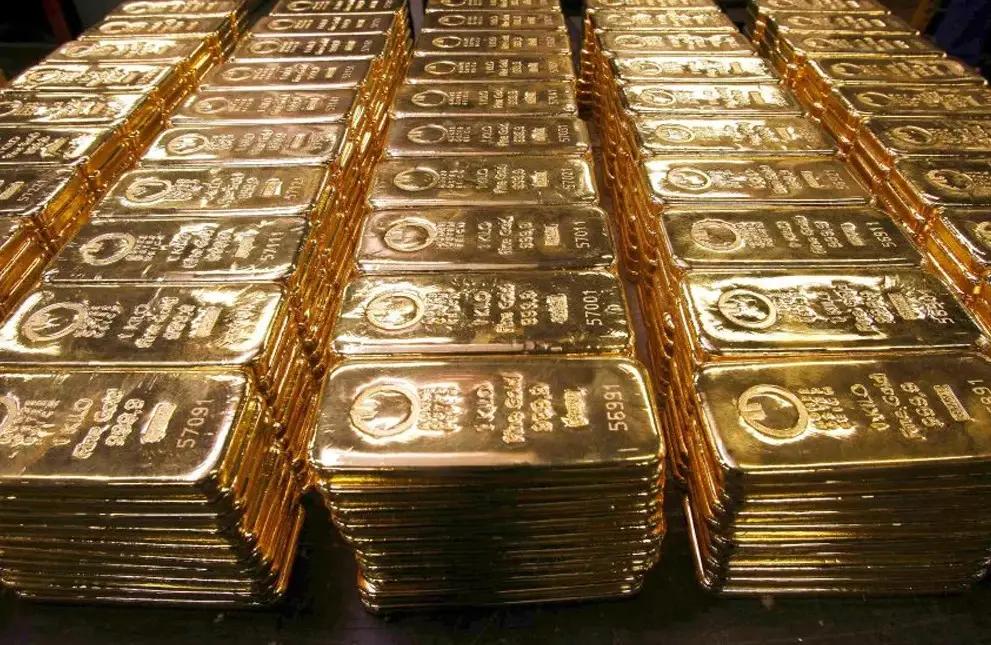 За четыре дня унция золота подорожала на 1.5 тысячи сома