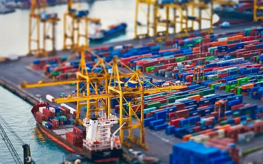 Объем внешней торговли ЕАЭС за полгода вырос на 24.5%