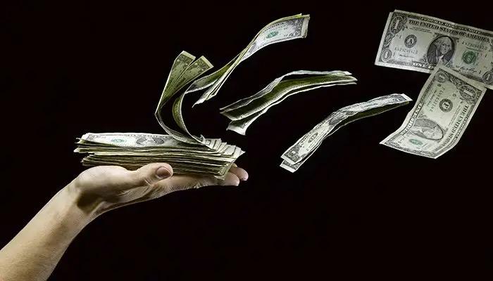 Отток денег физлиц из Кыргызстана в Турцию вырос до 34%
