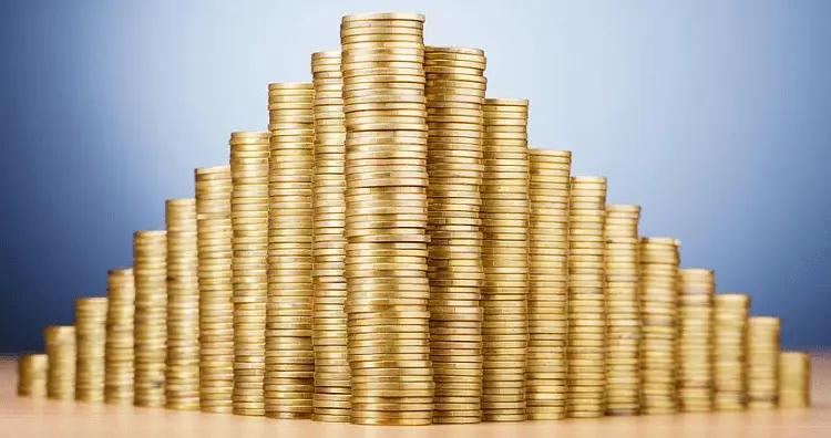 В КР жертвами финансовой пирамиды в WhatsApp стали более 30 человек