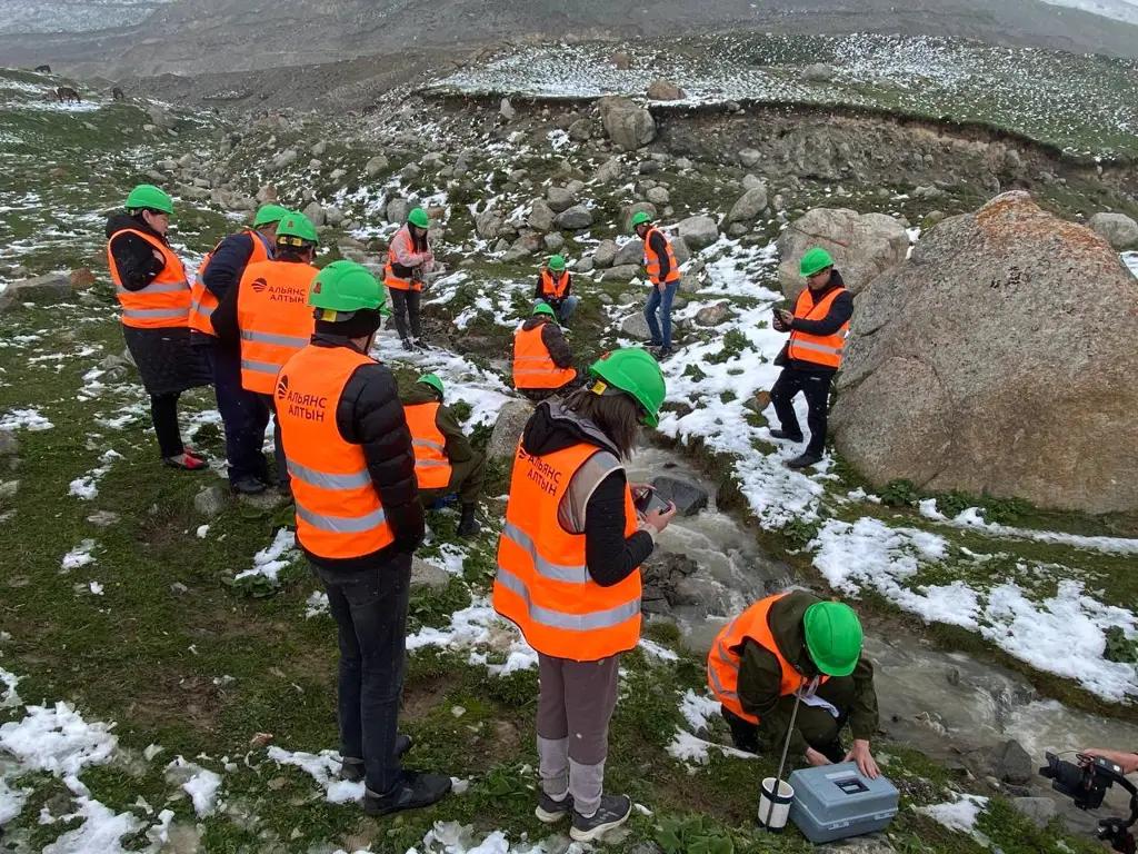 Экологи проверили состояние воды и воздуха близ Джеруя (видео)