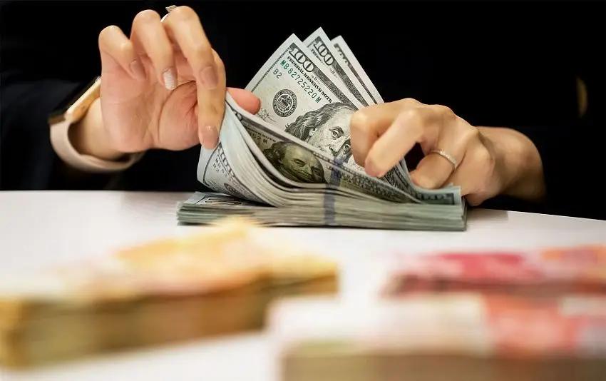 Кыргызстан потратил из бюджета на обслуживание госдолга 22.4 млрд сомов