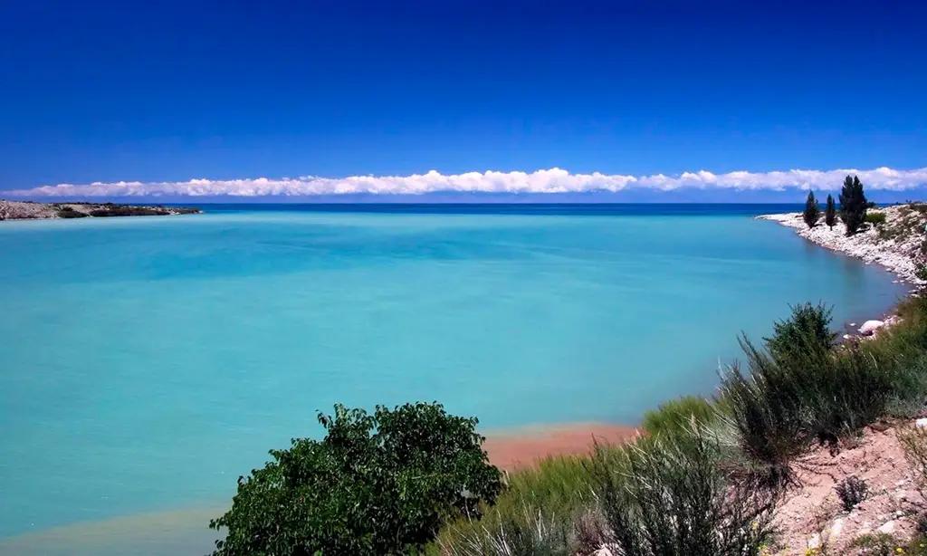 В 2019 году 83% туристов на Иссык-Куле были кыргызстанцы