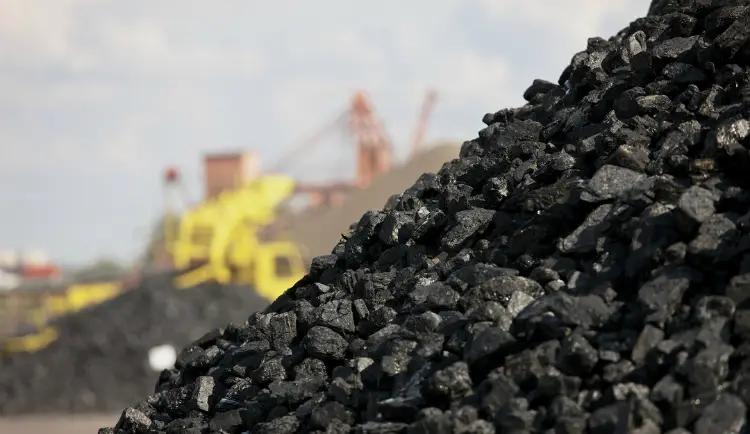 Кыргызстан в этом году откажется от импортного угля — Доскул Бекмурзаев
