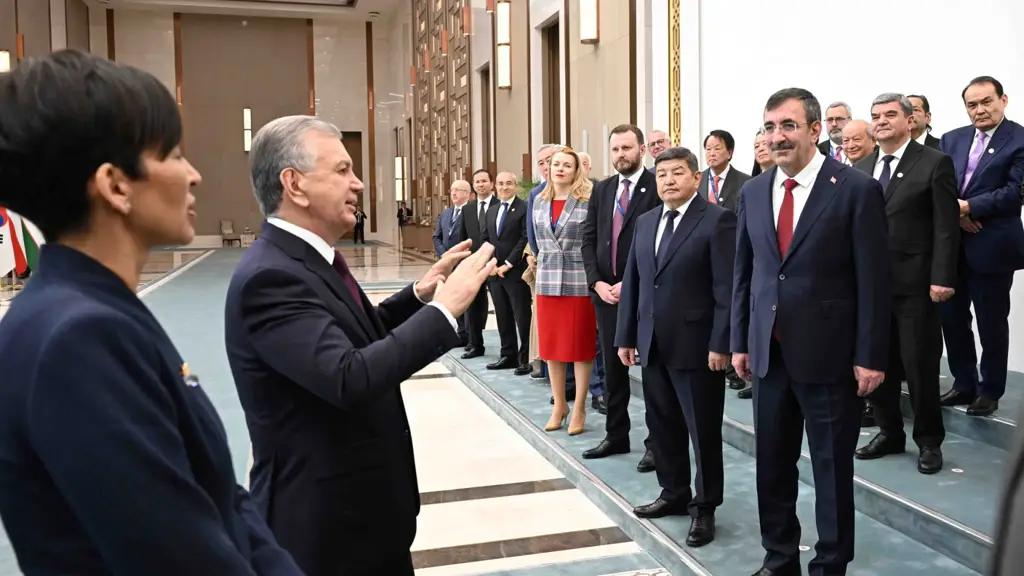 Как прошел визит главы кабмина в Узбекистан
