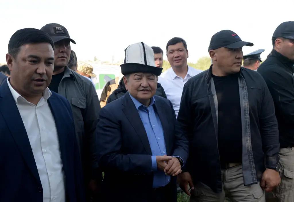 Военным в Баткенском и Лейлекском районах повысят зарплату