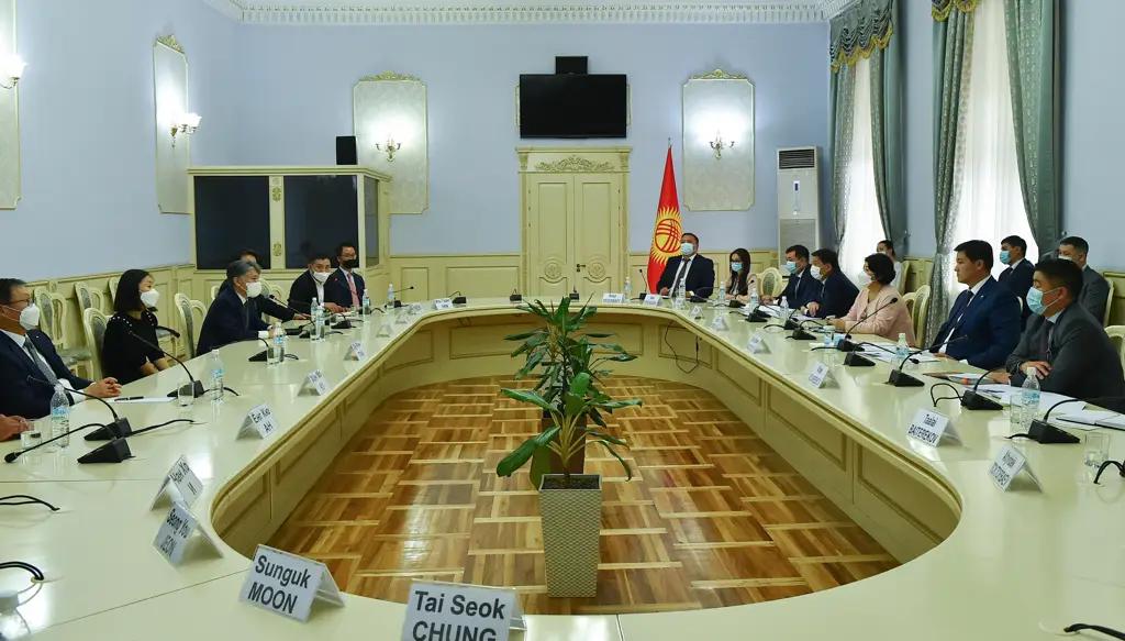 Корейские компании готовы расширять двустороннее сотрудничество с КР