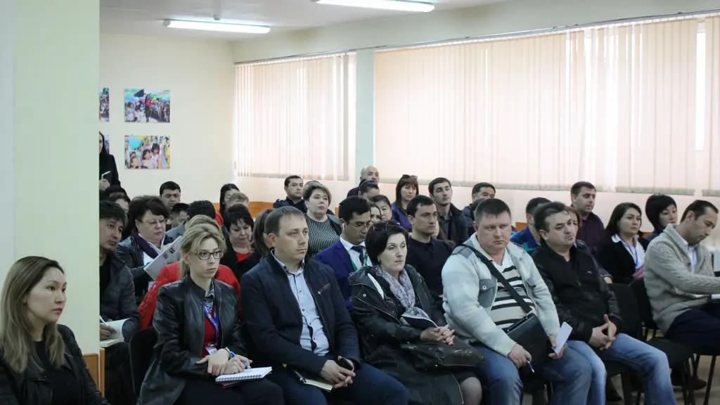 Специалисты Минэконома рассказали предпринимателям о моратории на проверки их деятельности