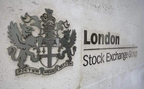 Европейские рынки акций достигли пика благодаря ралли London Stock Exchange