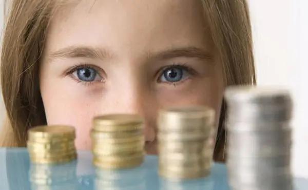 Карманные деньги – возможность научить детей управлять капиталом