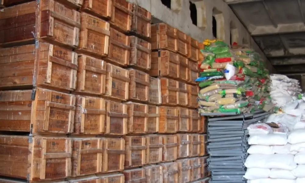 На складах МЧС в Баткенской области осталось 180 тонн гуманитарной помощи