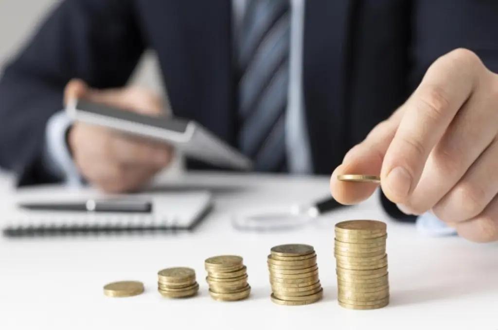 Минфин признал риски для бюджета из-за снижения страховых взносов