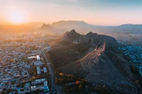 79 проектов получили финансирование в размере 122.9 млн сомов через гранты для поддержки Ошской области