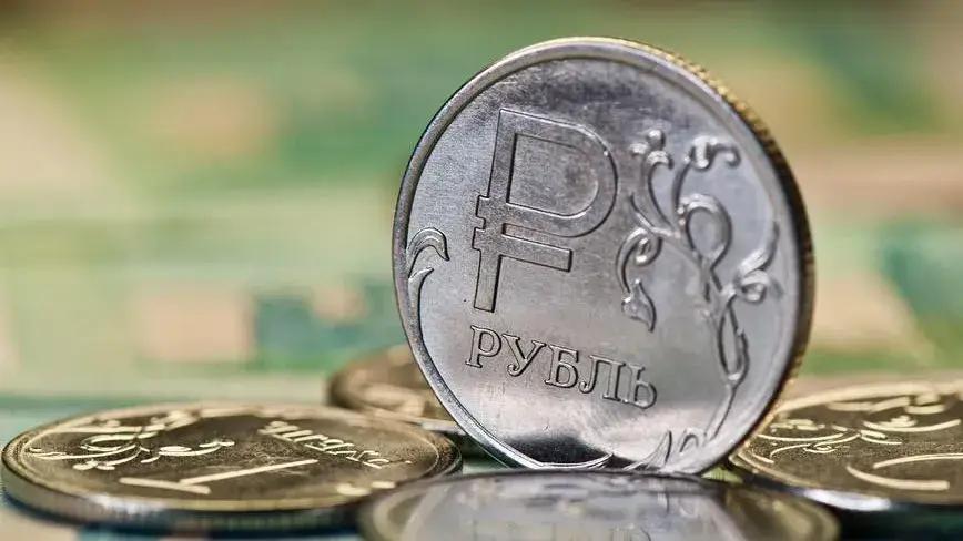 Доллар опустился ниже 98 рублей. Курс Центробанка