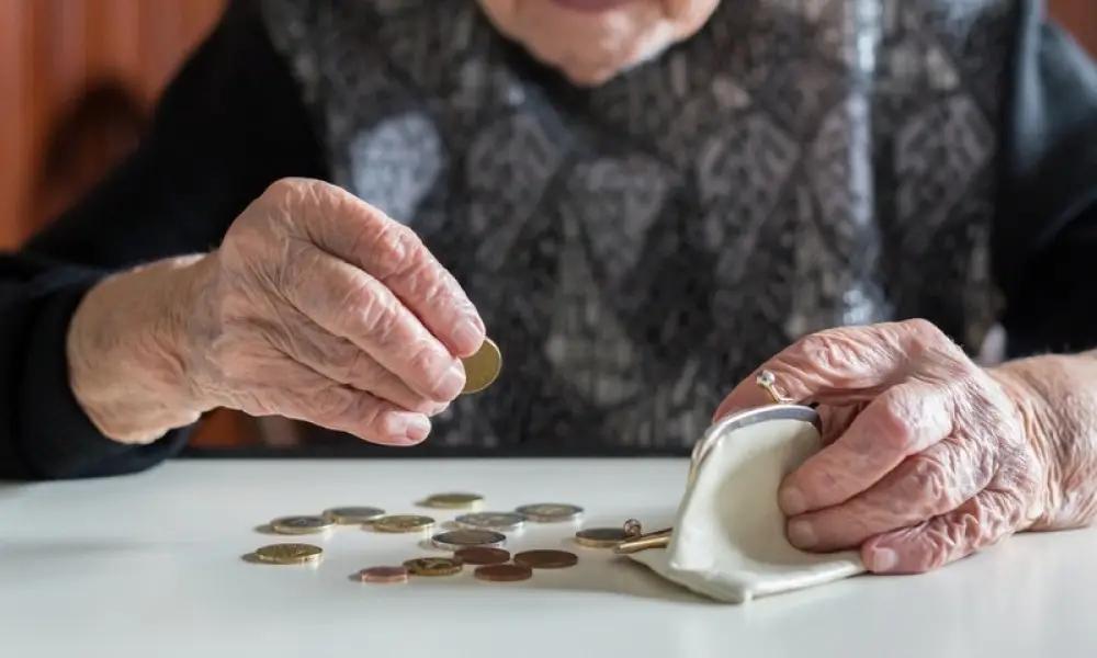 Кийинки жылы пенсияны көбөйтүүгө 1 млрд 300 млн сом каралат