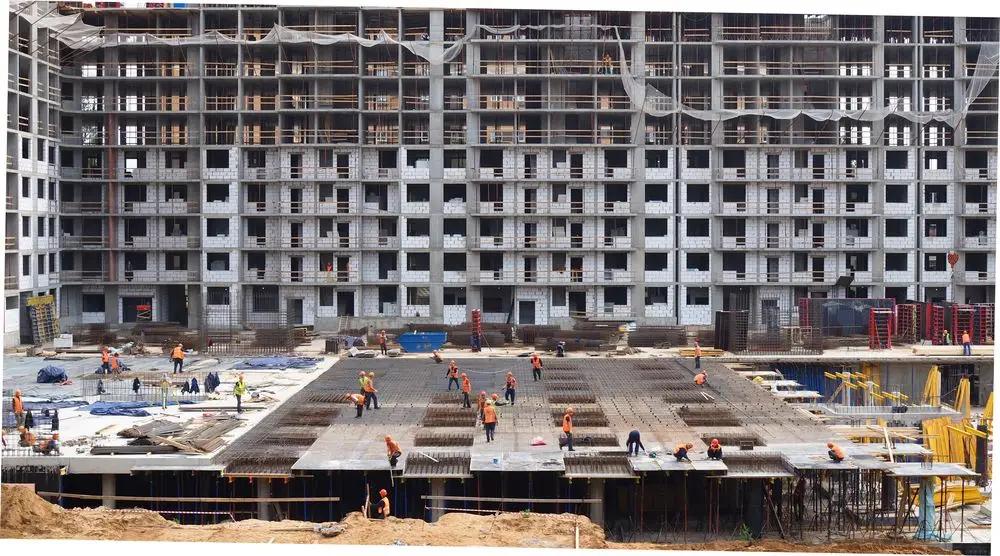 Туманбаев: Мамлекеттик ипотекалык компания куруп жаткан объекттер декабрда ишке берилет