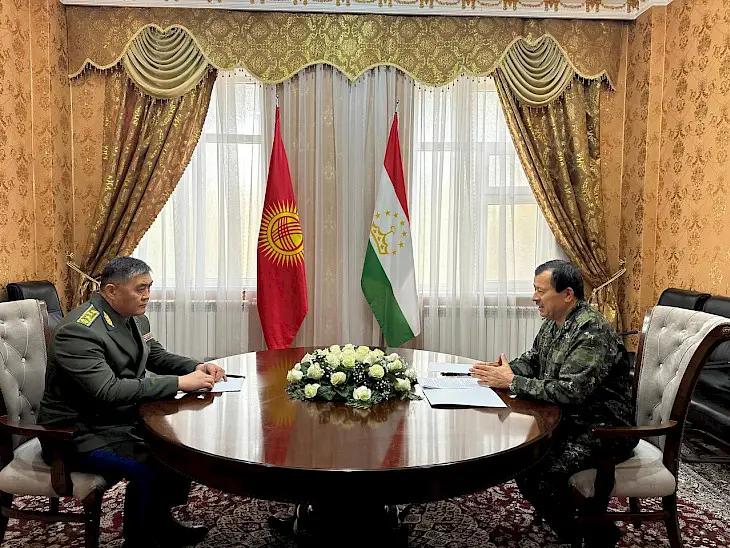Кыргыз-тажик чек арасын тактоо боюнча кезектеги сүйлөшүүлөр өттү