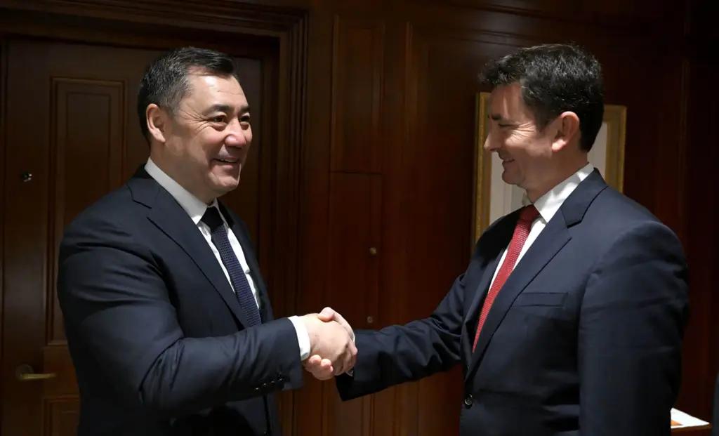 Кыргызстан планирует купить два самолета Airbus для прямых авиарейсов в Европу