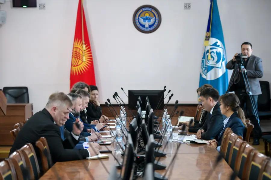 Бишкек и Санкт-Петербург намерены укреплять культурные, экономические и образовательные связи