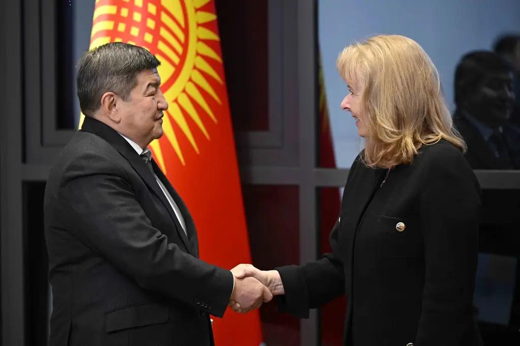 Европейский союз готов к тесному сотрудничеству с КР в cферах образования, строительства и инвестиций