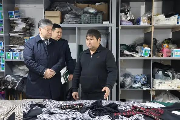 Равшан Сабиров посетил участников программы социального контракта