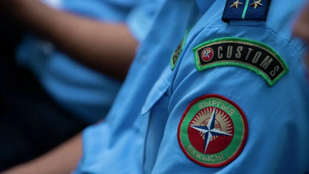 Кыргызстан обновляет систему подготовки кадров для таможенной службы