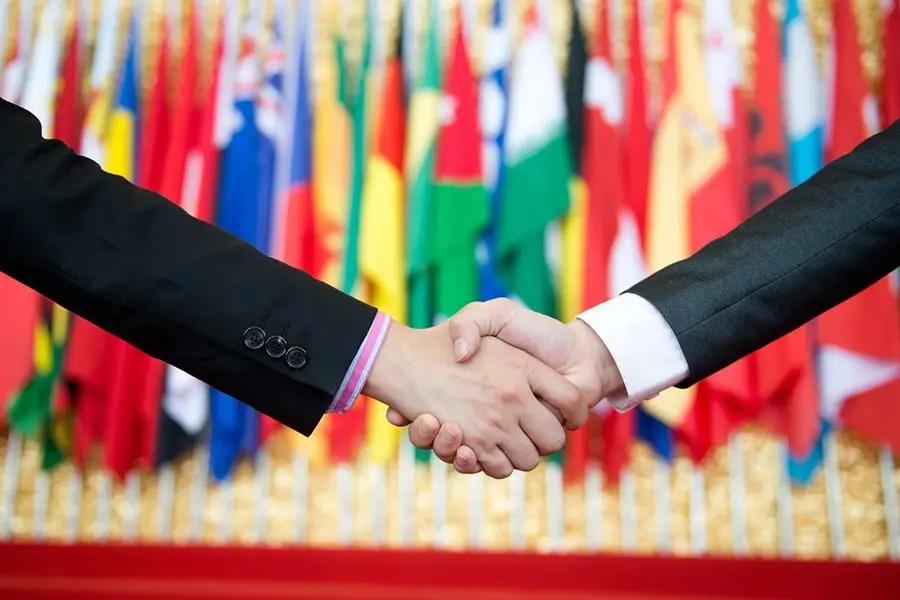 Кыргызстан и Узбекистан подписали соглашение для поддержки экспорта