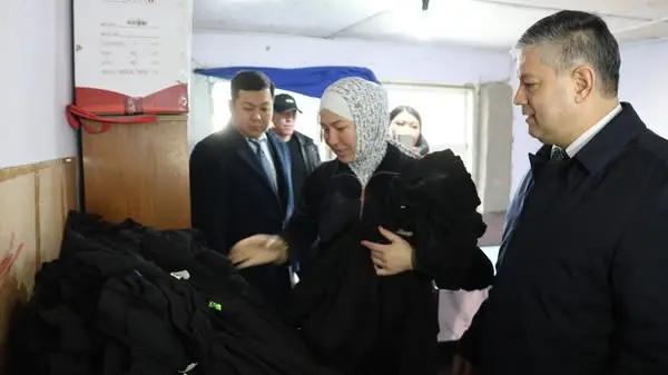 Министр труда пообщался с семьями, получившими поддержку в рамках «Социального контракта»