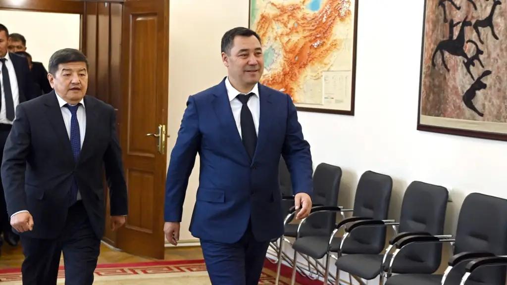 Садыр Жапаров заработал меньше, чем Акылбек Жапаров