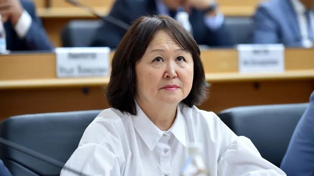 Бывший министр природных ресурсов Динара Кутманова приговорена к 8 годам лишения свободы