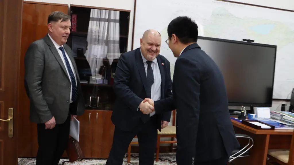 Кыргызстан и Словакия договорились развивать партнерство в ключевых отраслях экономики