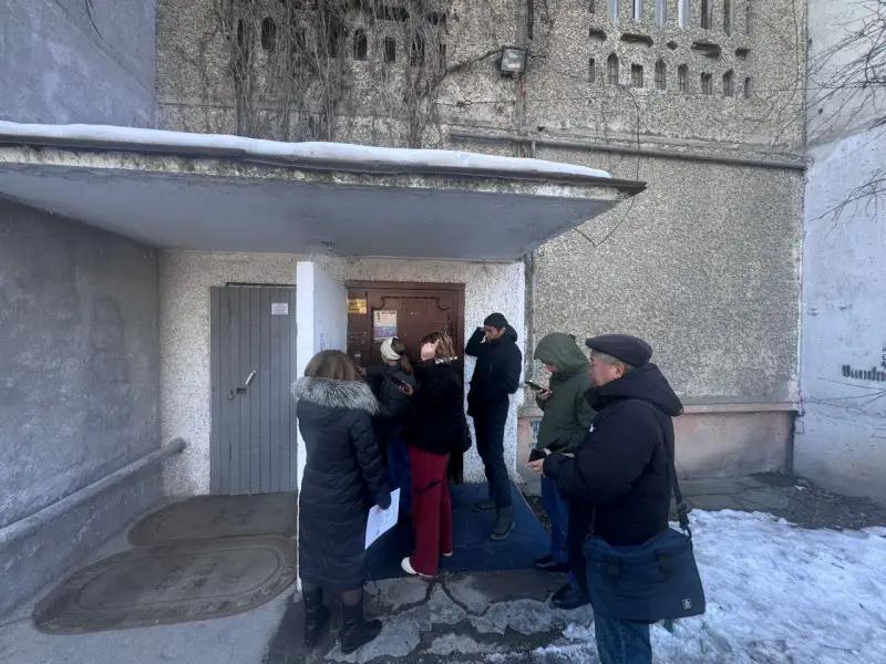 В Бишкеке выявляют абонентов, имеющих задолженности в оплате коммунальных услуг