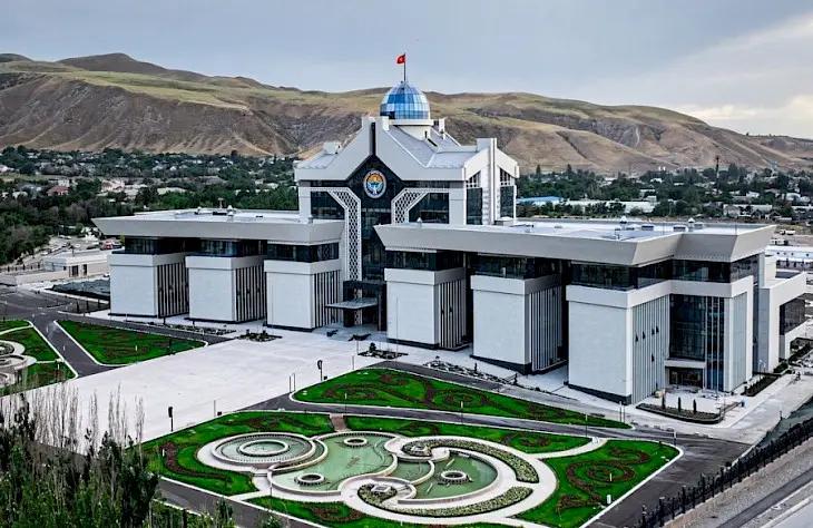 Глава кабмина дал ряд поручений по вопросам реформирования системы образования