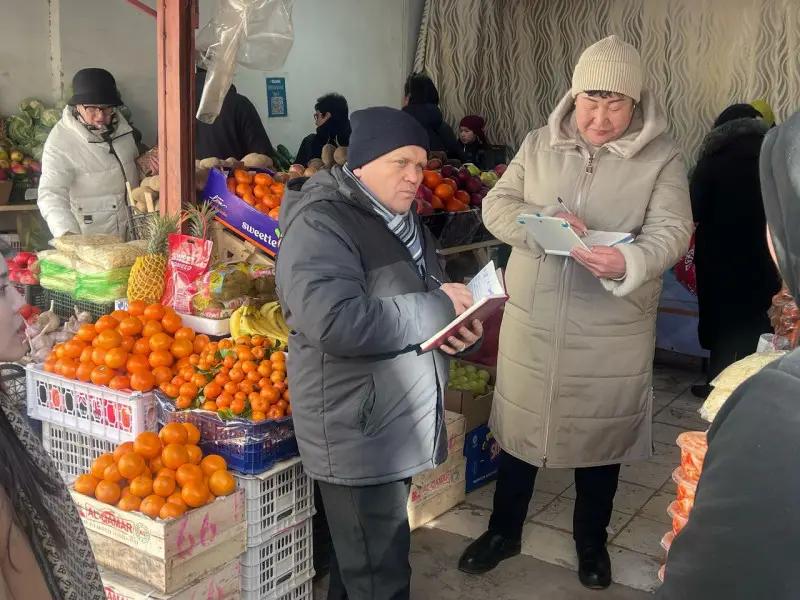 В Октябрьском районе мониторят цены на продукты питания