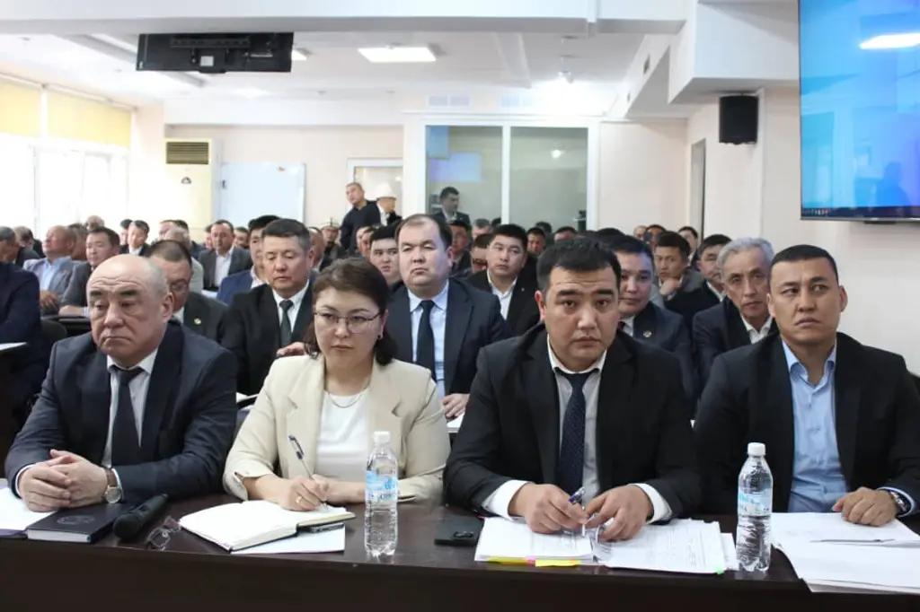 В Минтрансе руководителям, не показавшим хороших результатов, сделаны выговоры