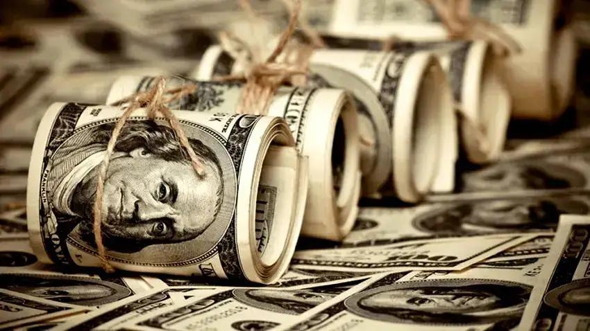 Отток денег физлиц из Кыргызстана в 2024 году сократился на 20.6%