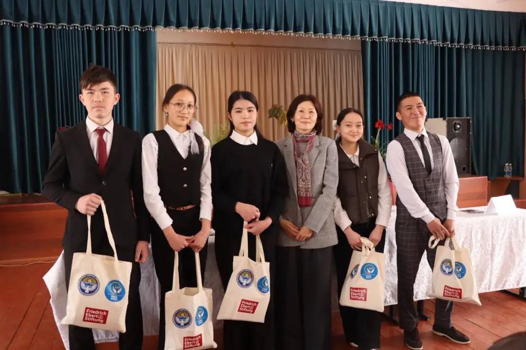 В Баткене стартовала информкампания по предотвращению трудовой эксплуатации несовершеннолетних