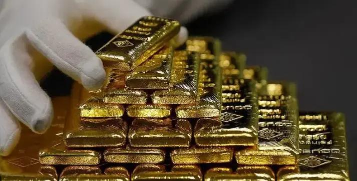 Унция золота Нацбанка подешевела на 4.1 тысячи сомов