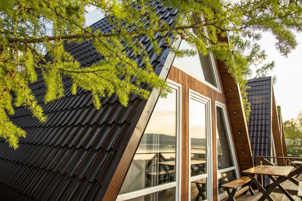 The Tynchtyk Health Centre in Issyk-Kul will build a-frame cottages for almost 42 million KGS