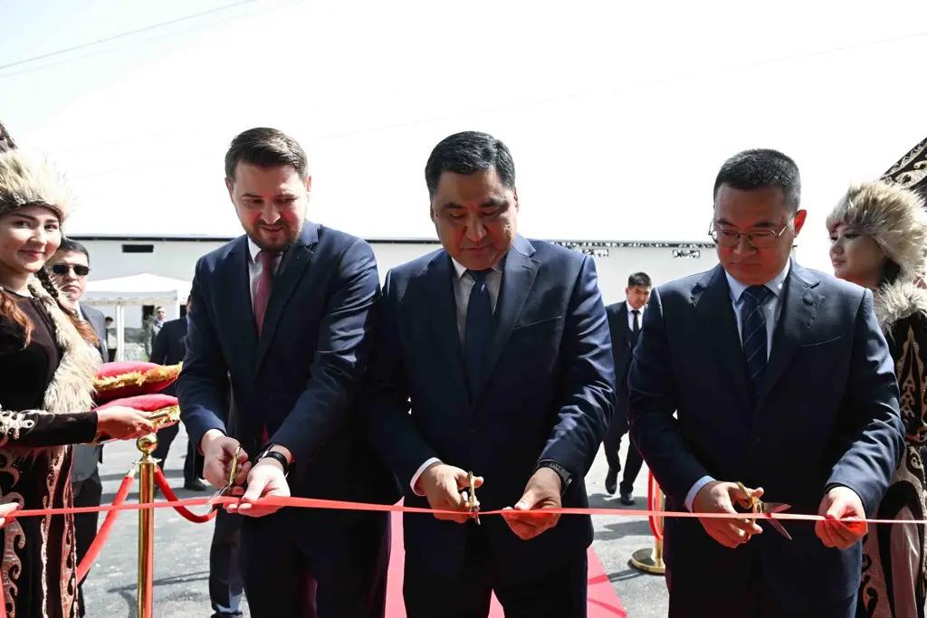 В Кыргызстане открылся завод по производству телекоммуникационного оборудования