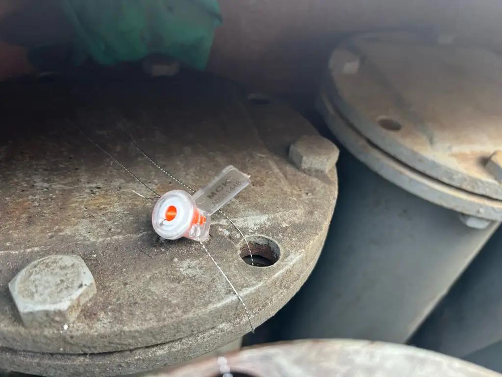 ГНС обнаружила в Баткенской области 12 тонн немаркированного дизельного топлива