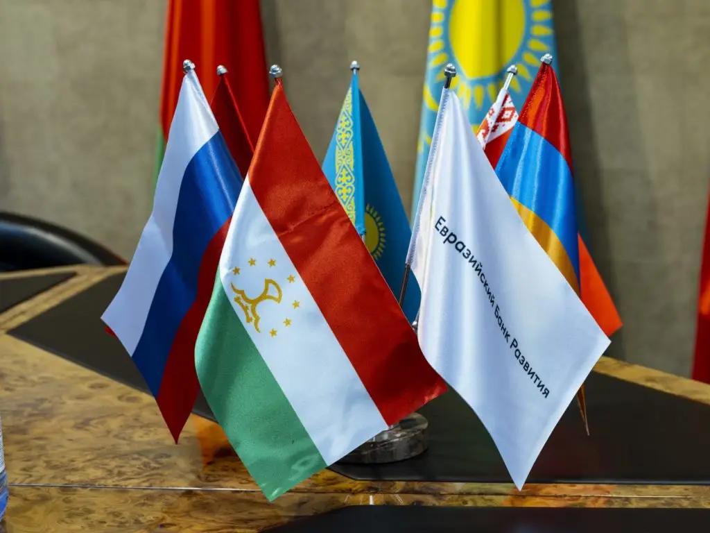 Узбекистан станет 7-й страной в ЕАБР и 3-м по величине акционером
