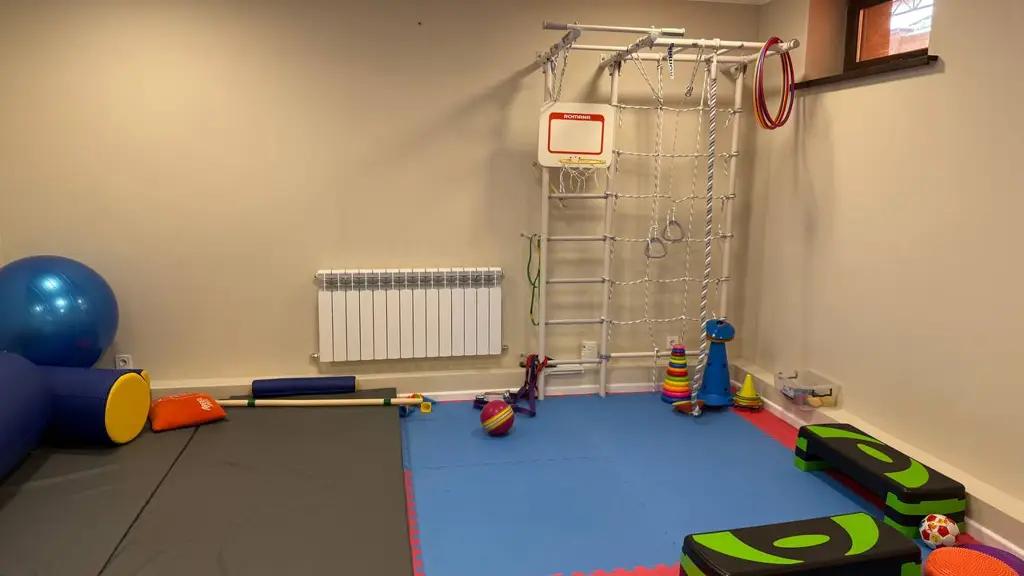 РКФР поддержал развитие клиники «Реацентр Бишкек», специализирующейся на детской нейрореабилитации